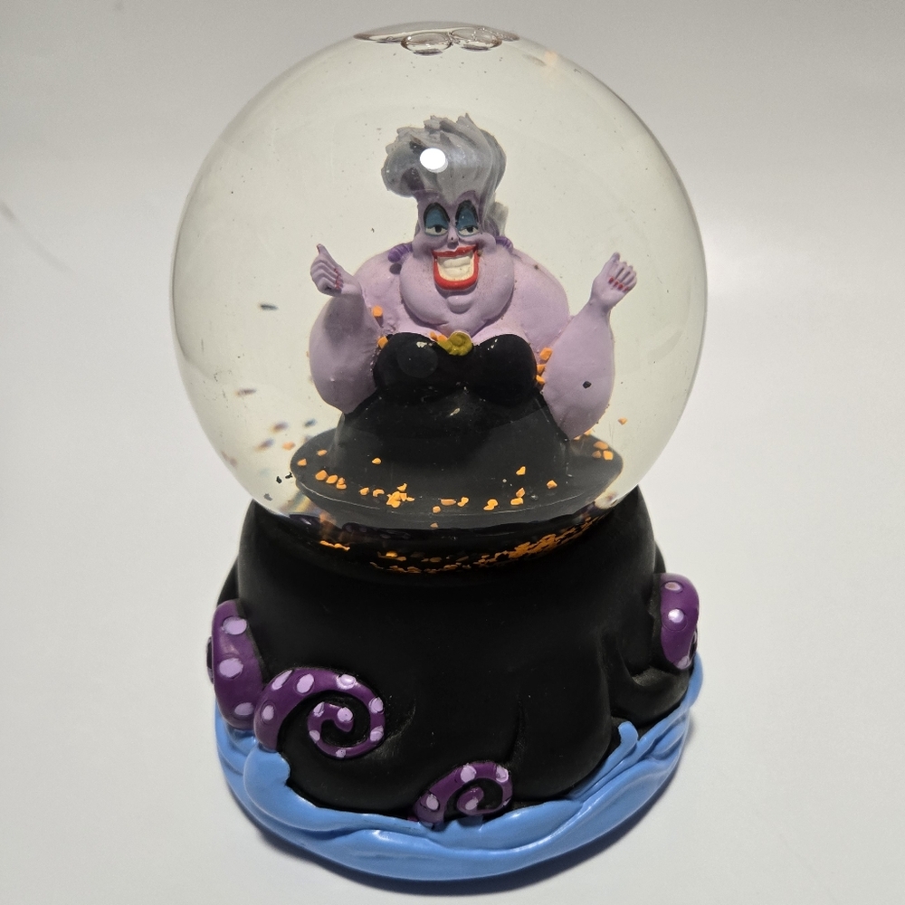 Disney The Little Mermaid Ursula Musical Snowglobe Collectible Decor